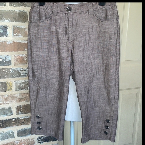 89th & Madison Brown Stretch Linen Textured Front Capri Pants Button Accent Hems - Picture 9 of 9